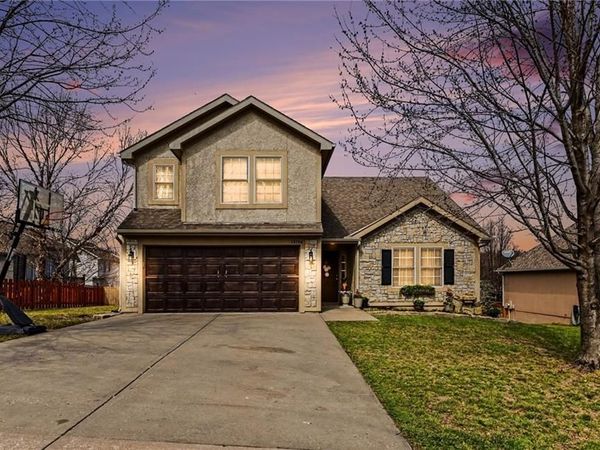 13704 Jana Lei Avenue, Bonner Springs, KS 66012