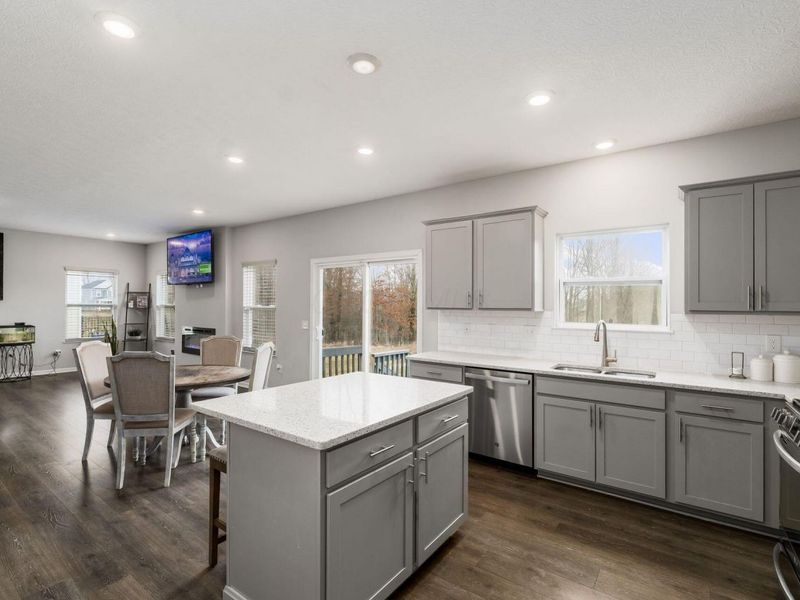 202 Deanscroft Drive, Pickerington, OH 43147 Photo 16