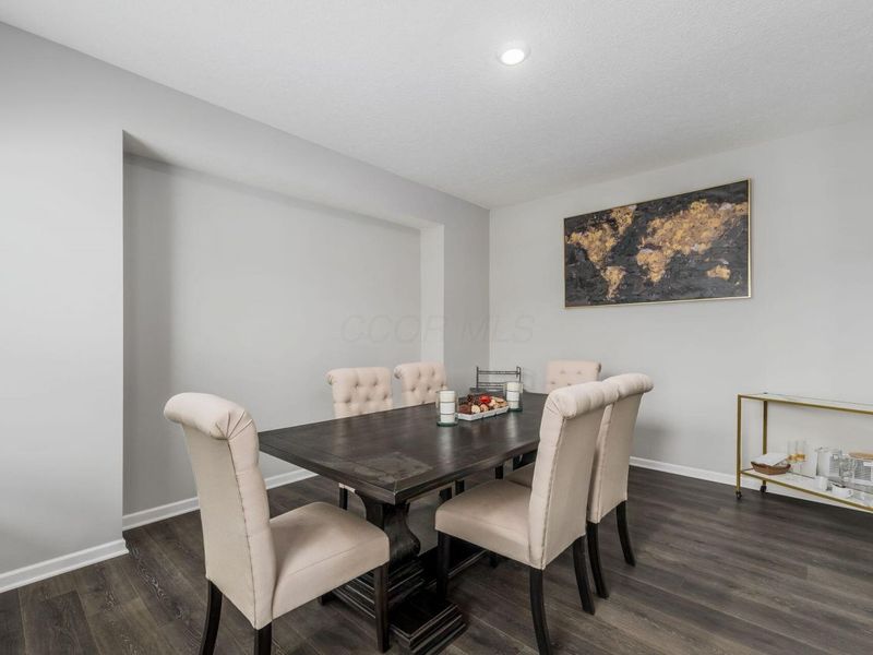 202 Deanscroft Drive, Pickerington, OH 43147 Photo 5