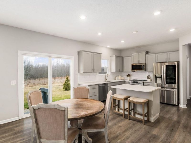 202 Deanscroft Drive, Pickerington, OH 43147 Photo 9