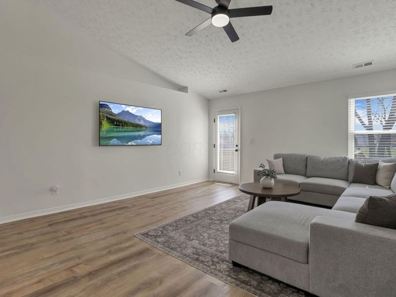 6681 Fallon Lane, Canal Winchester, OH 43110 Photo 8