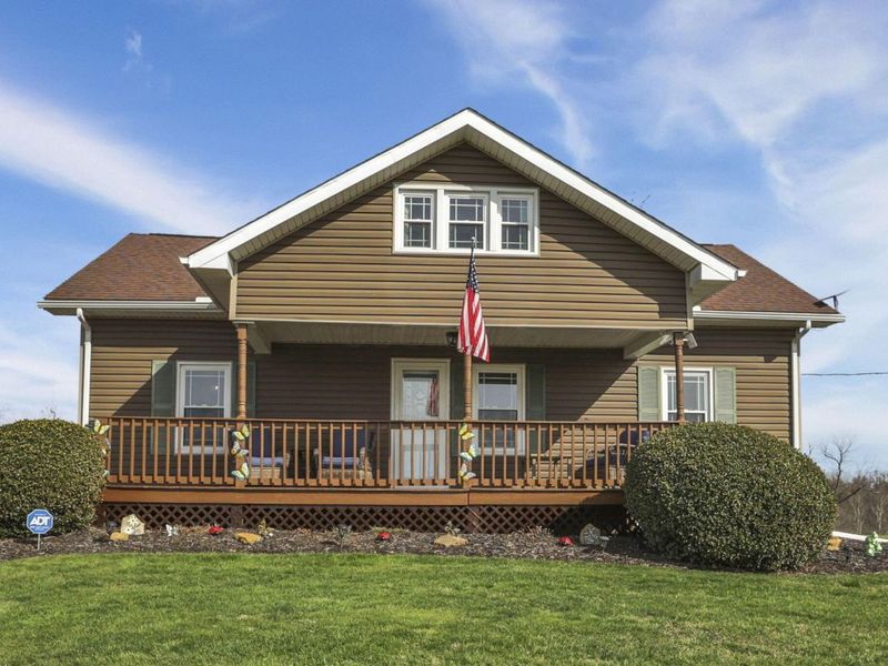 5502 Dutch Ridge Road SE, New Straitsville, OH 43766 Photo 1