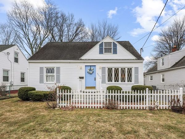 2408 Roosevelt Avenue, Springfield, MA 01104