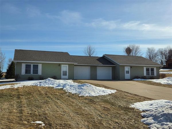 309-311 E Cowles Street, Unit 2, Alma Center, WI 54611