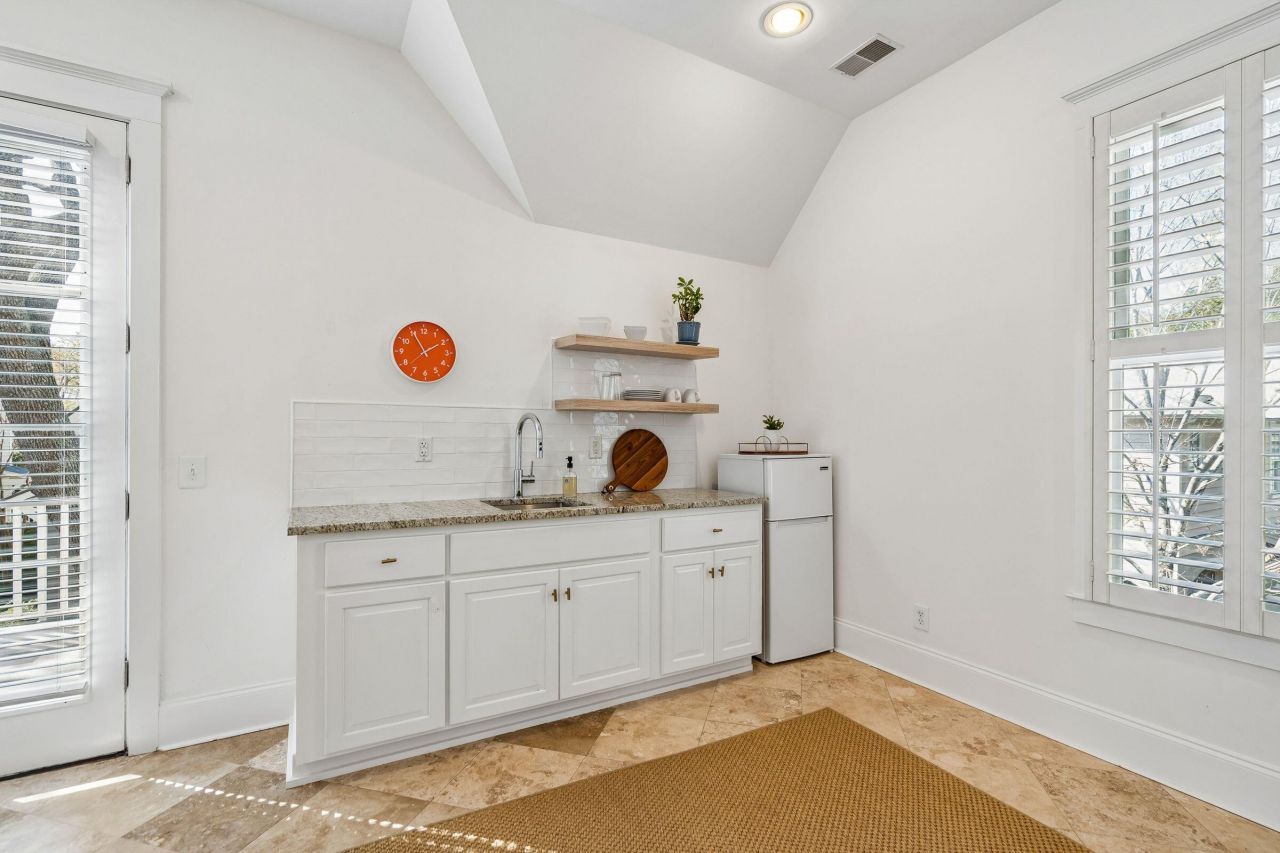 115 Civitas Street Photo 32