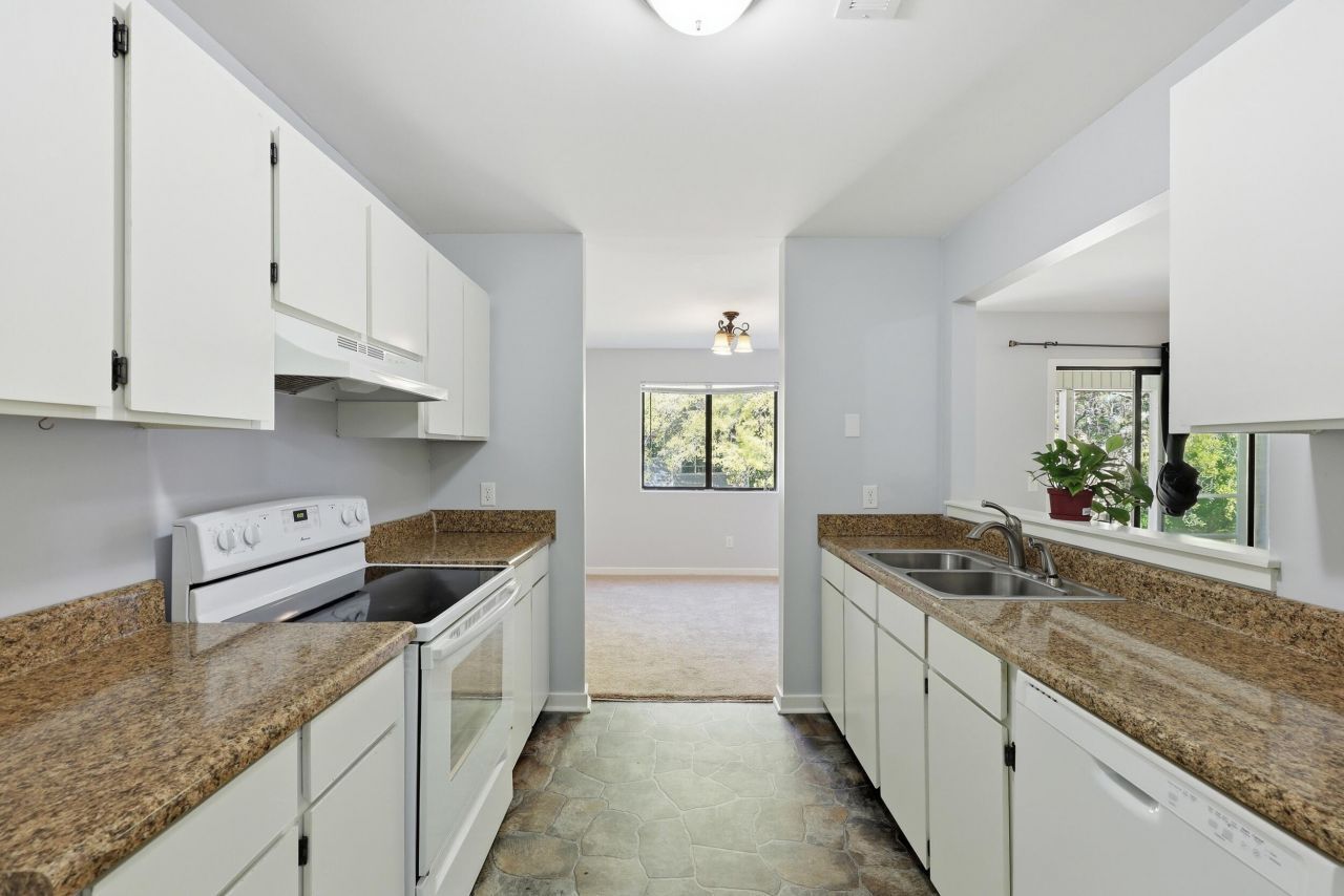 2334 Treescape Drive Photo 10