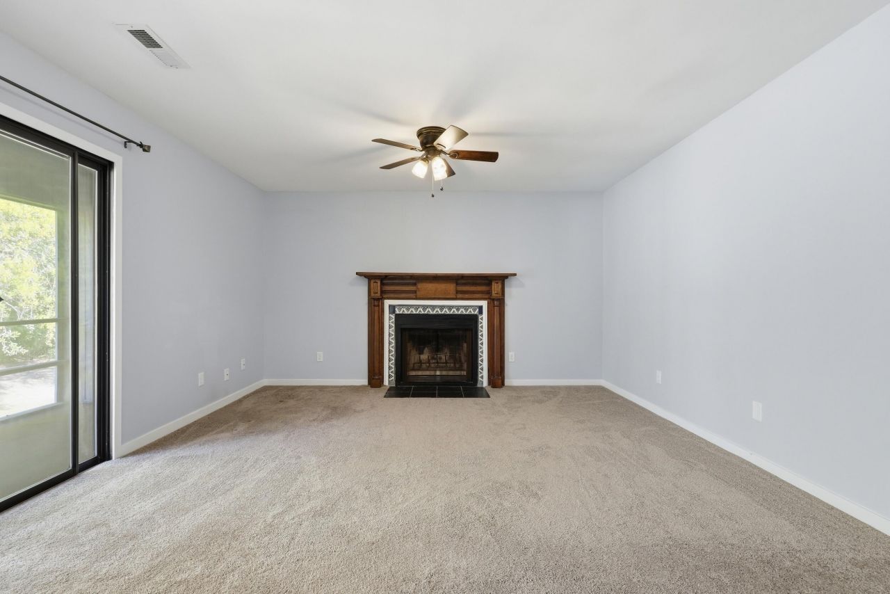 2334 Treescape Drive Photo 4