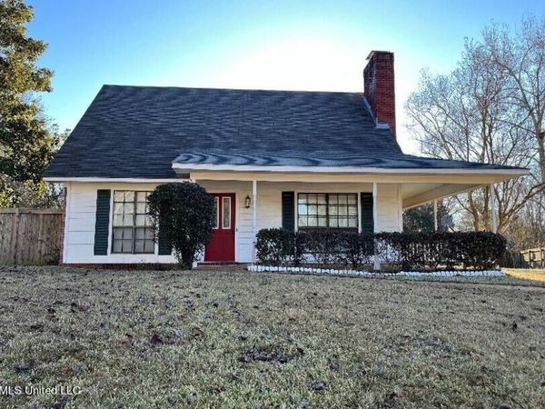 812 Strawberry Pointe , Madison, MS 39110