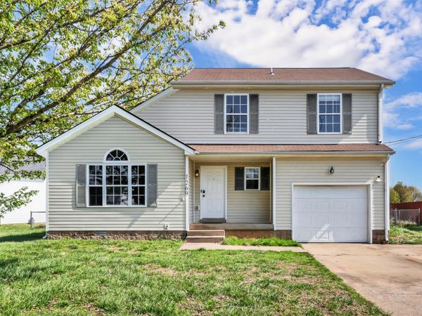 1269 Archwood Dr , Clarksville, TN 37042