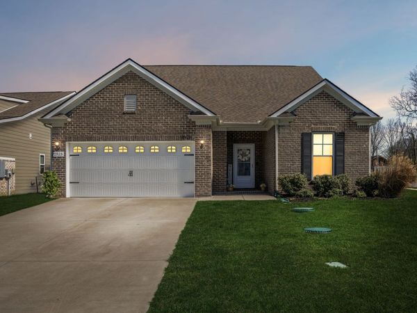 2925 Eckersley Dr , Murfreesboro, TN 37128