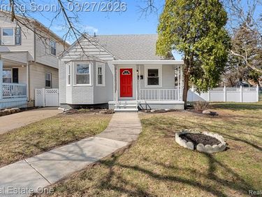 6778 Buckingham Avenue, Allen Park, MI 48101