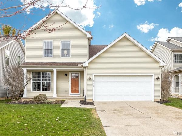 315 Cambridge Drive, Dexter, MI 48130