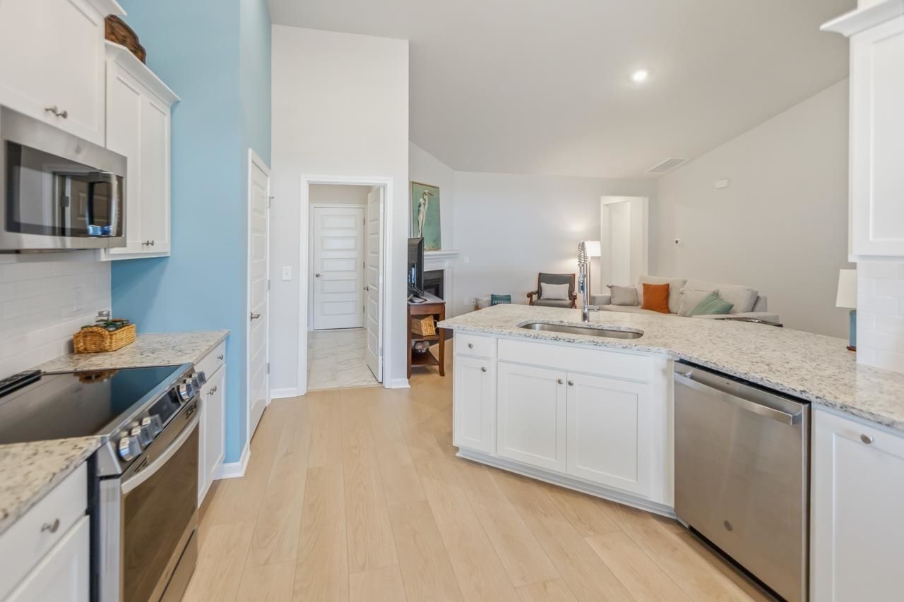 2009 Lone Cypress Dr Photo 10