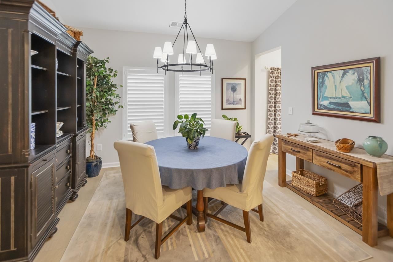 2009 Lone Cypress Dr Photo 12