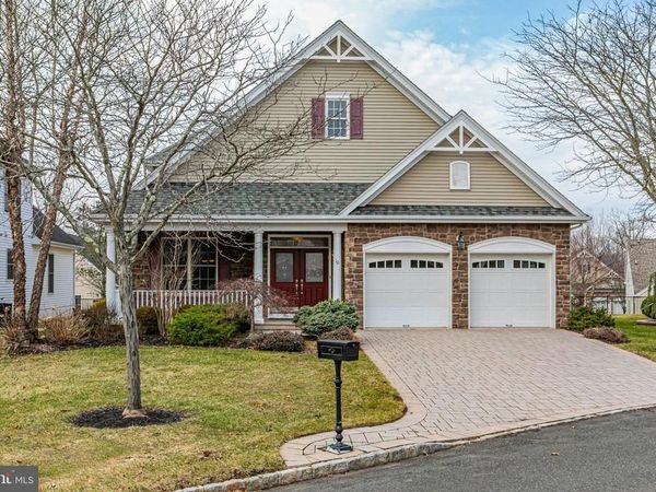 10 INDEPENDENCE COURT , SOMERSET, NJ 08873