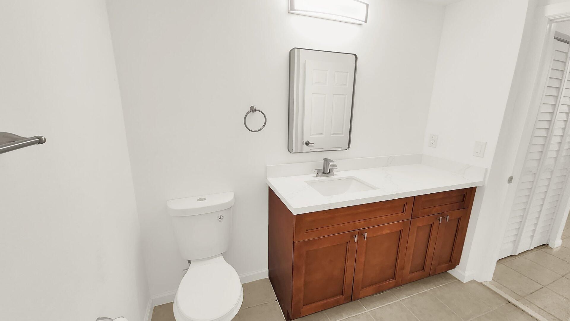 580 S Sapodilla Avenue, Unit 102, West Palm Beach, FL 33401 Photo