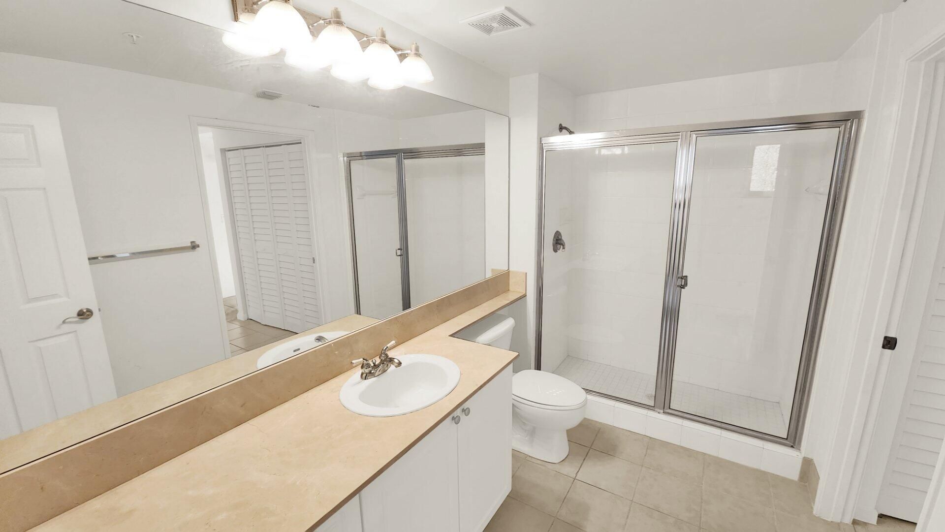 580 S Sapodilla Avenue, Unit 102, West Palm Beach, FL 33401 Photo