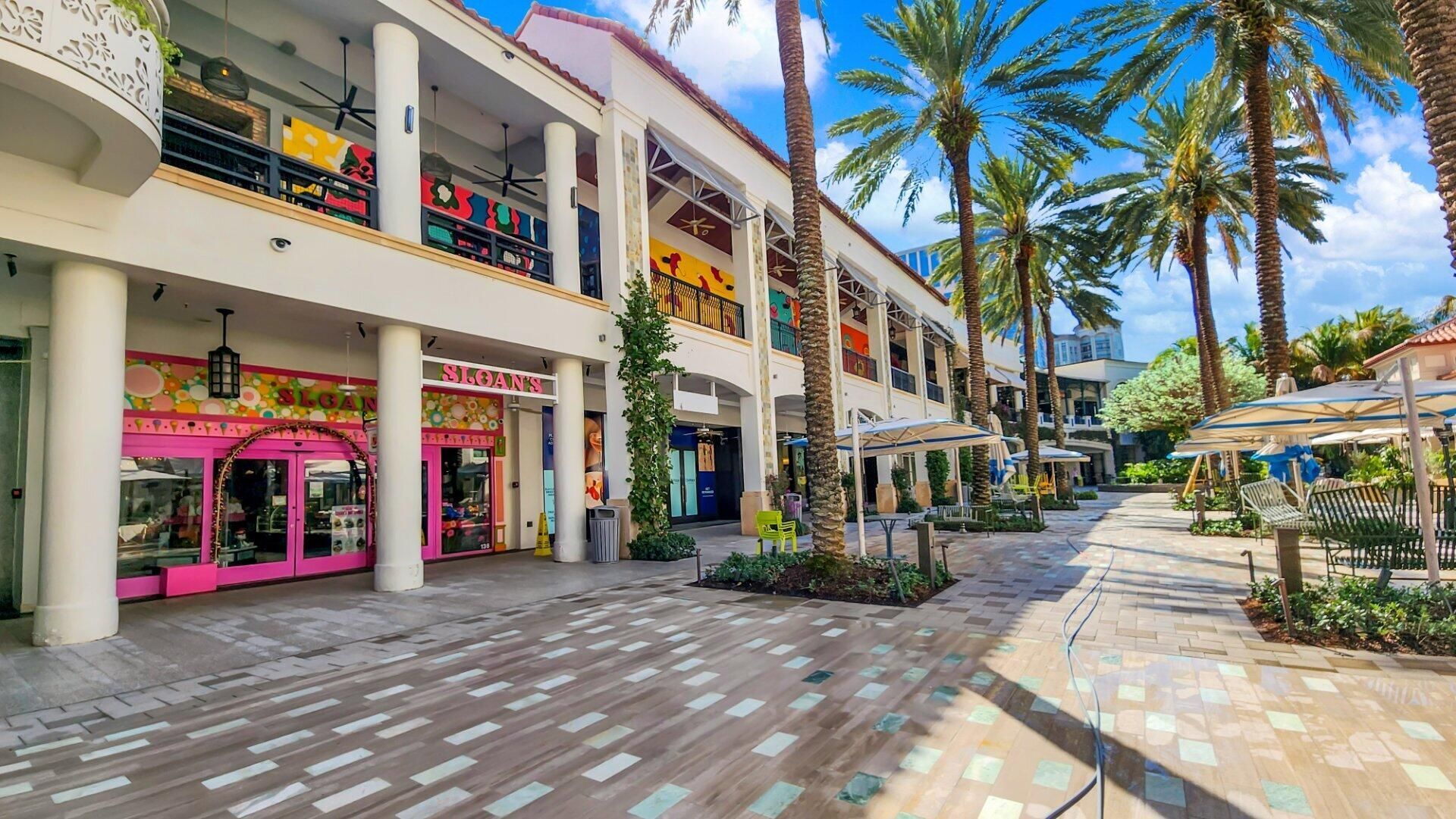 580 S Sapodilla Avenue, Unit 102, West Palm Beach, FL 33401 Photo