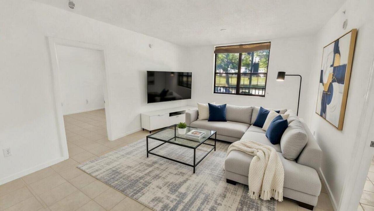 580 S Sapodilla Avenue, Unit 102, West Palm Beach, FL 33401 Photo