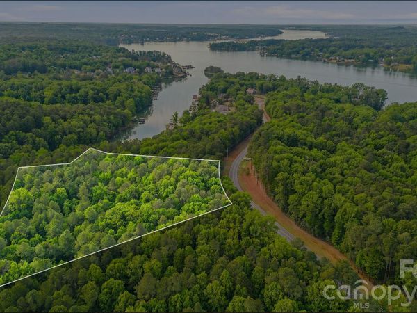 8930 Island Point Road, Charlotte, NC 28278