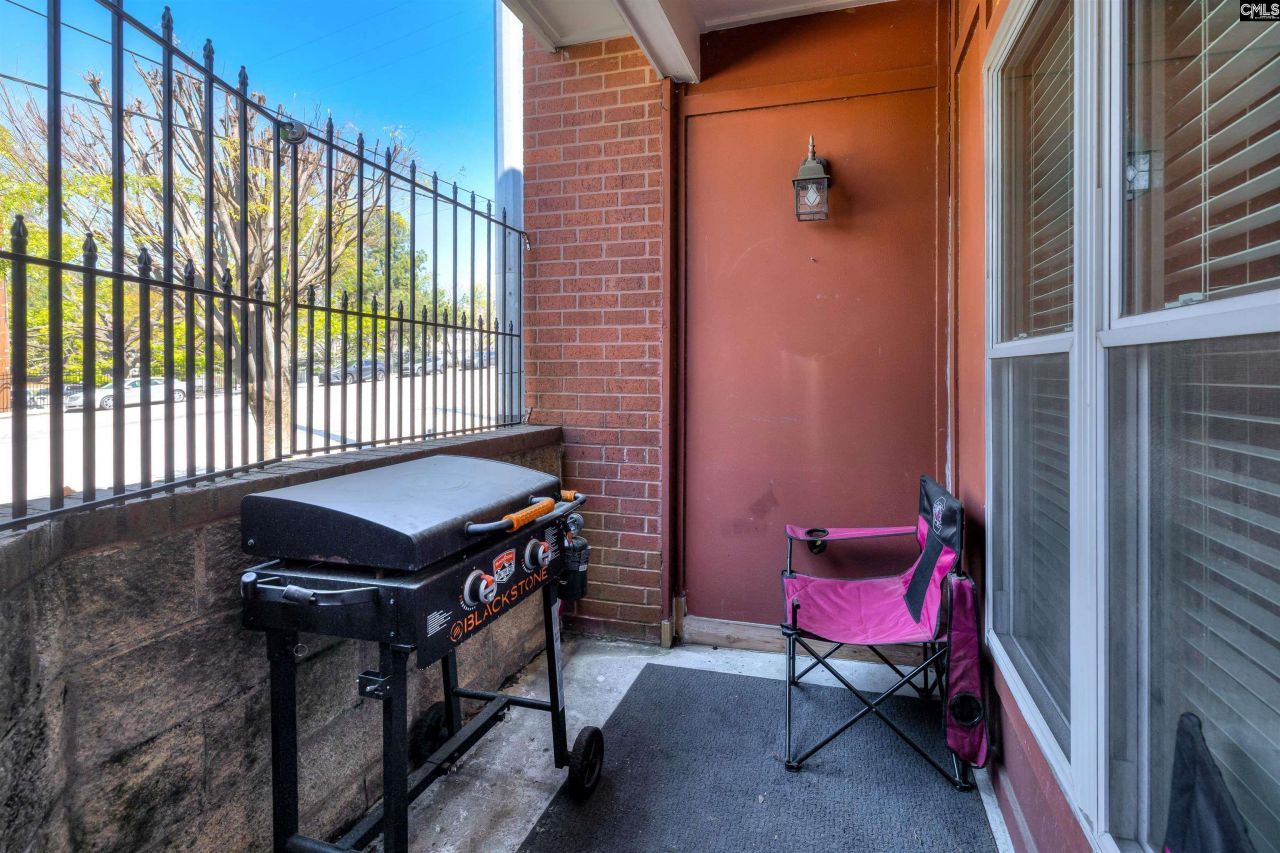 900 Taylor Street Photo 21