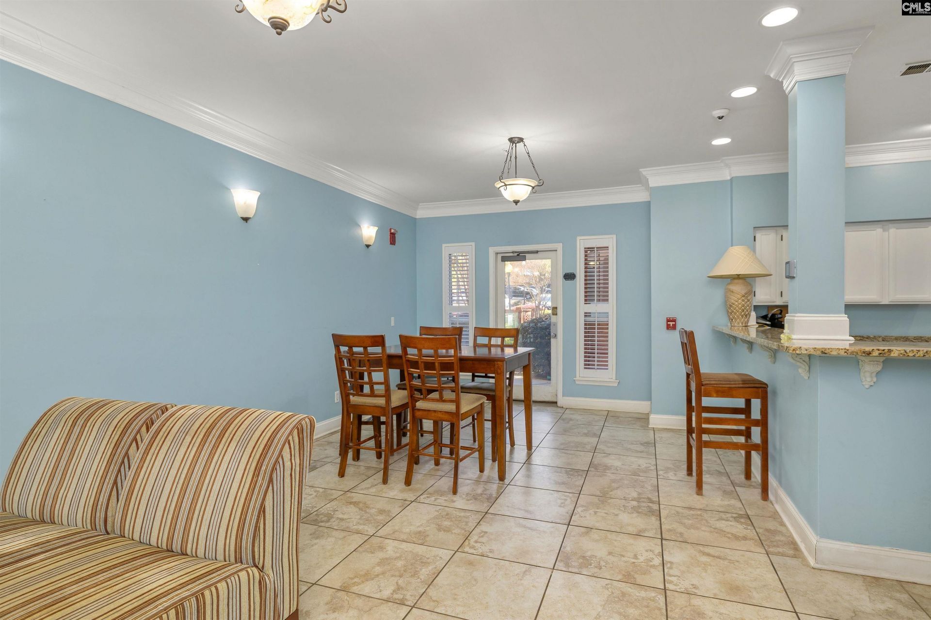 900 Taylor Street Photo 26
