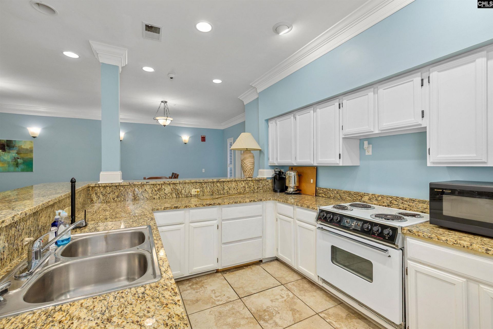 900 Taylor Street Photo 28