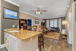 900 Taylor Street photo 4