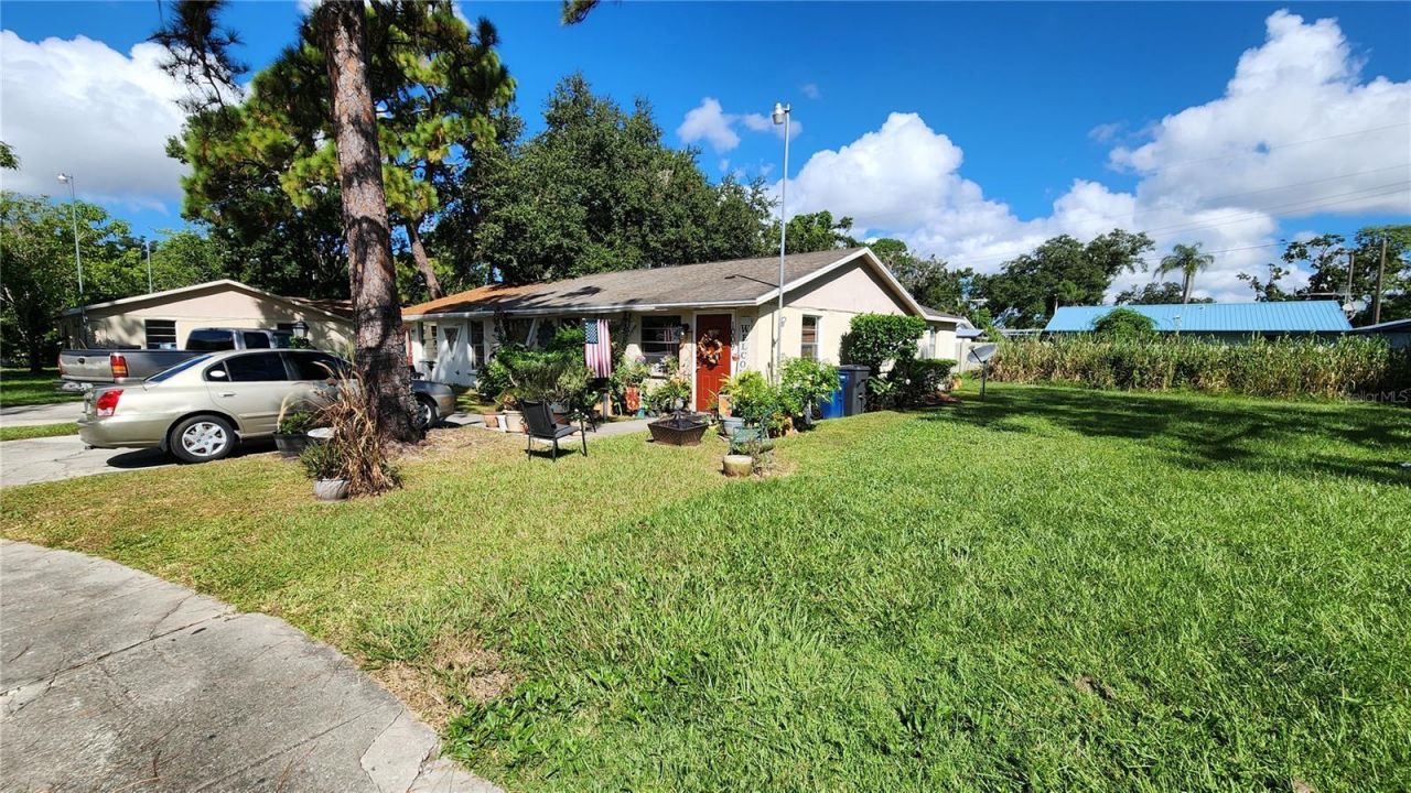 904 33rd Avenue E, Bradenton, FL 34208 Photo