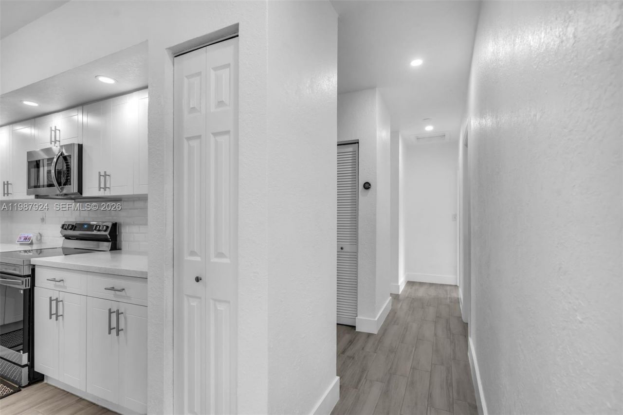 10747 NW 22nd Ct, Miami, FL 33167 Photo