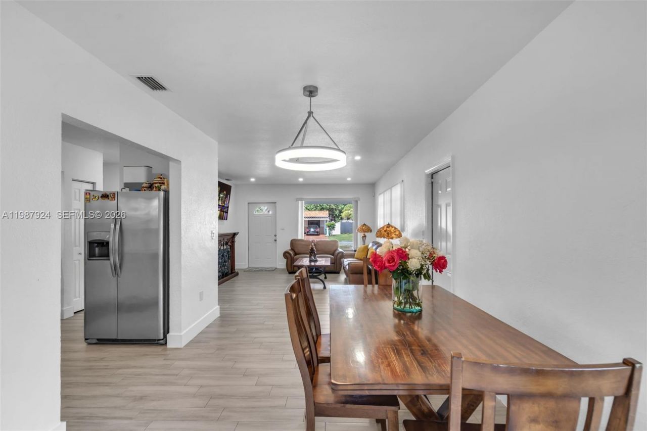 10747 NW 22nd Ct, Miami, FL 33167 Photo