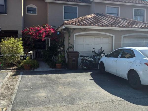 2530 W 60th Pl , Unit 103-17, Hialeah, FL 33016