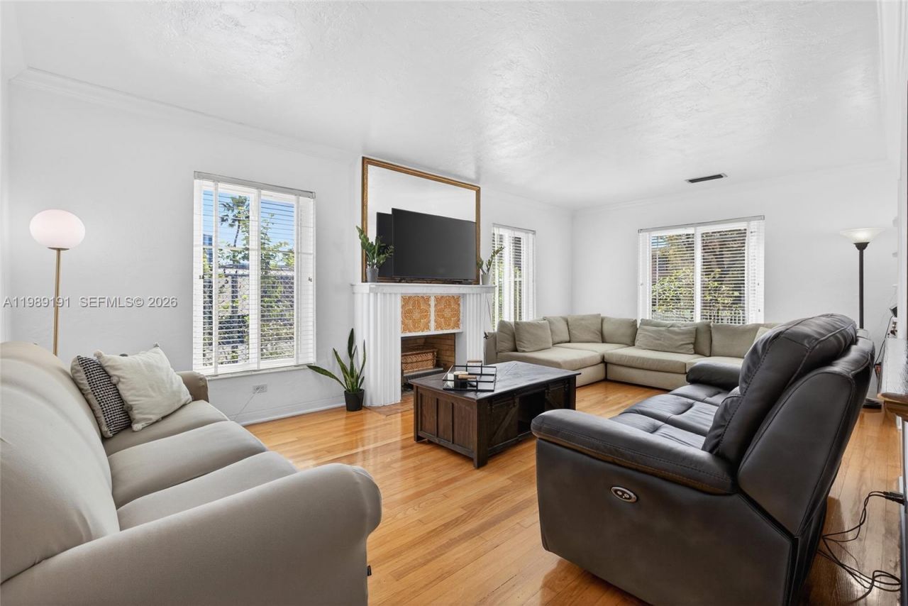 2431 SW 4th St, Miami, FL 33135 Photo