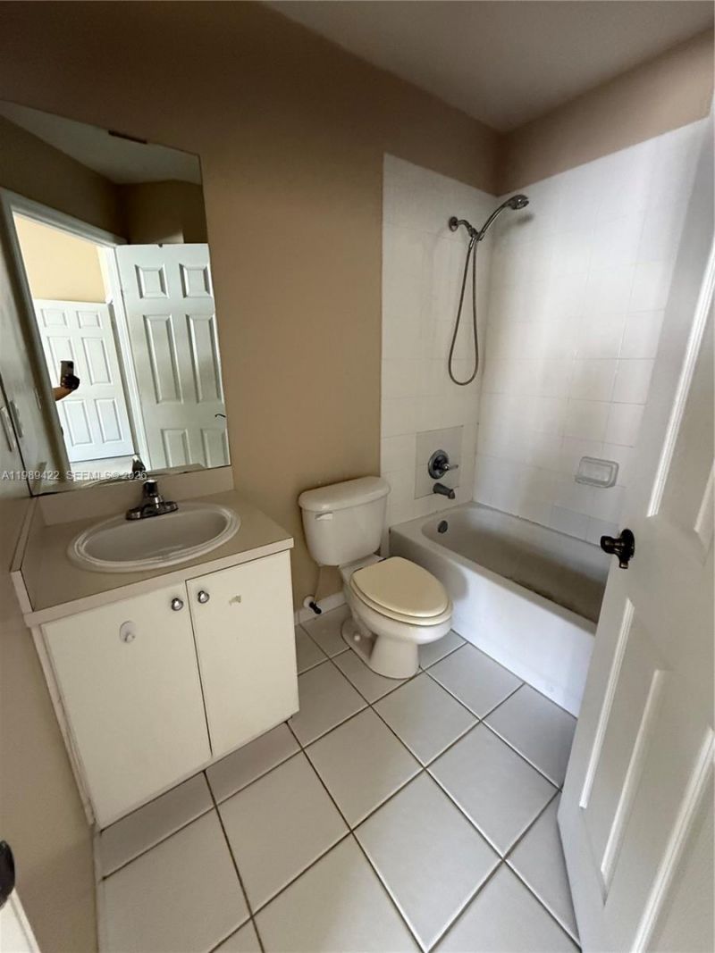 2359 SE 23rd Dr, Unit 2359, Homestead, FL 33035 Photo