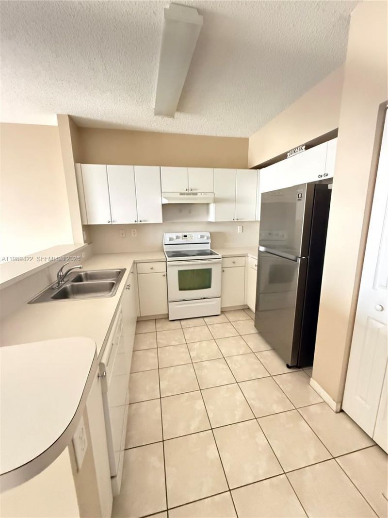2359 SE 23rd Dr, Unit 2359, Homestead, FL 33035 Photo
