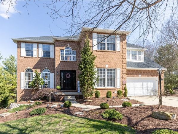 103 Woodcrest Pl , Venetia, PA 15367