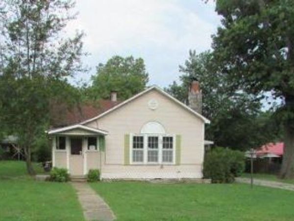 726 S Cherokee Street , Grove, OK 74344