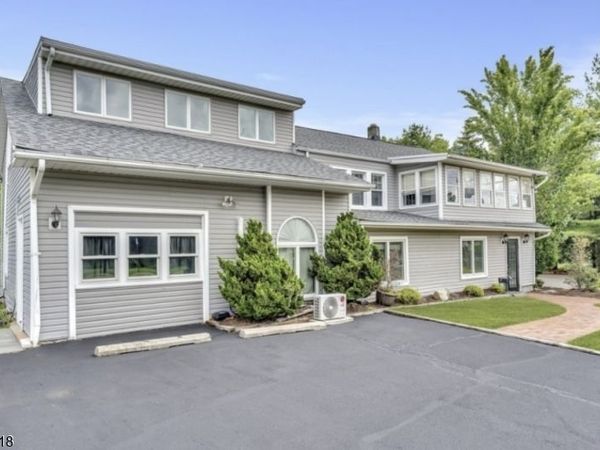 128 Main St, Lebanon, NJ 08833