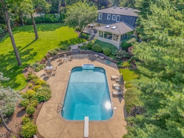 29 Candace Ln, Chatham, NJ 07928