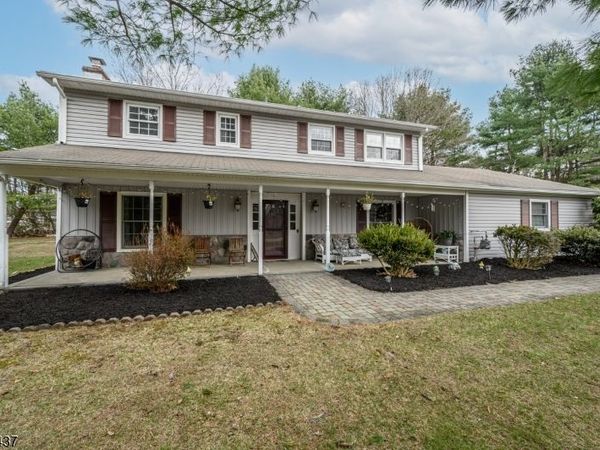1 Running Hills Dr, Fredon, NJ 07860
