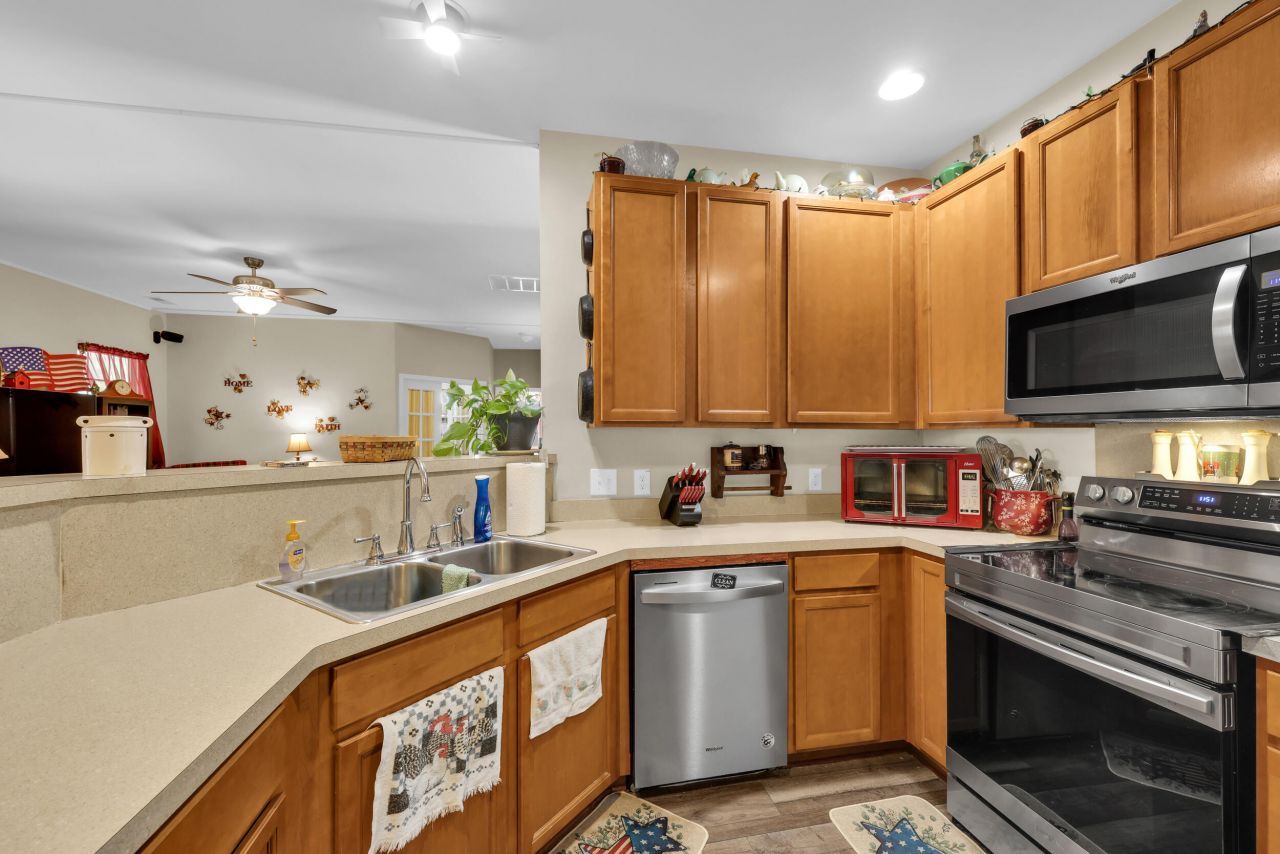 542 Brick Barn Lane Photo 16