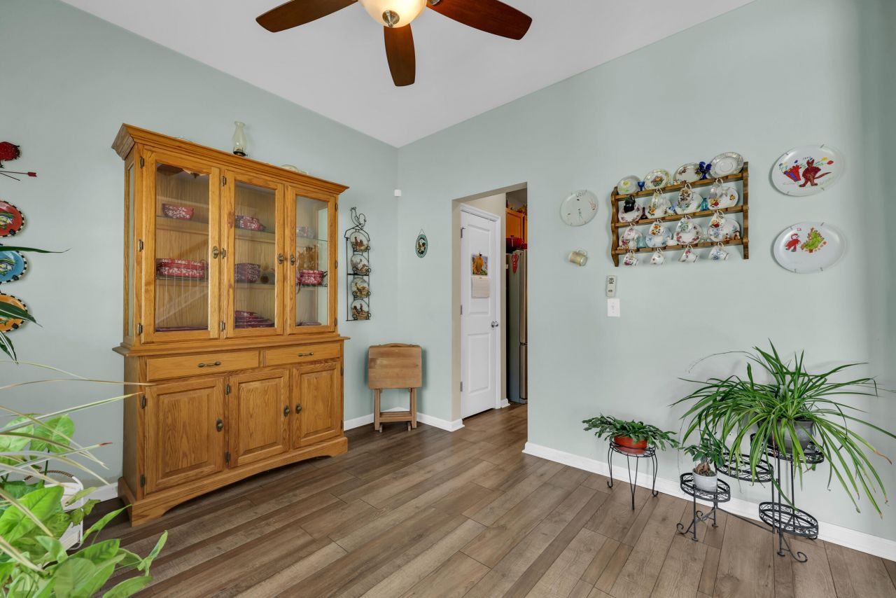 542 Brick Barn Lane Photo 5