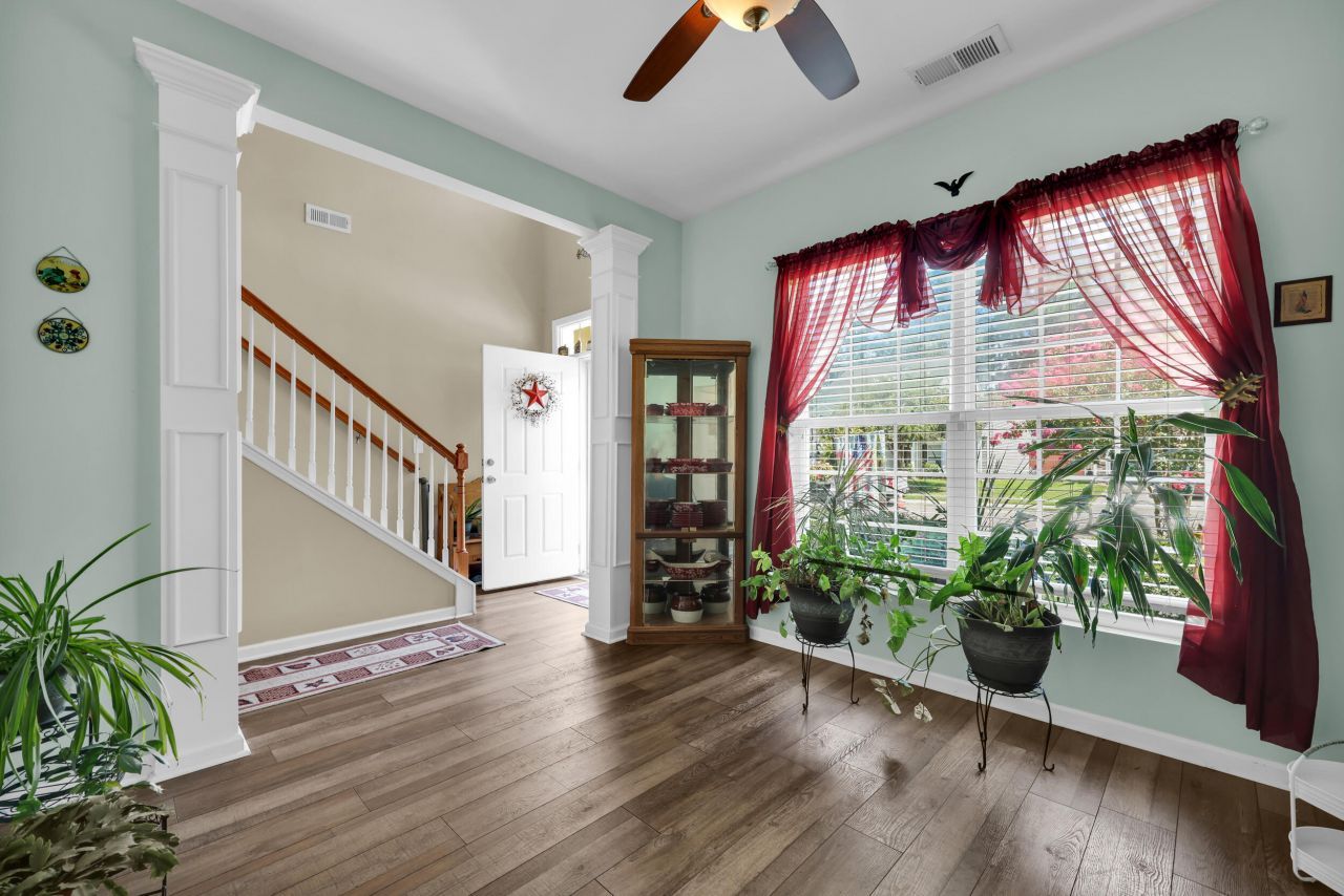 542 Brick Barn Lane Photo 7