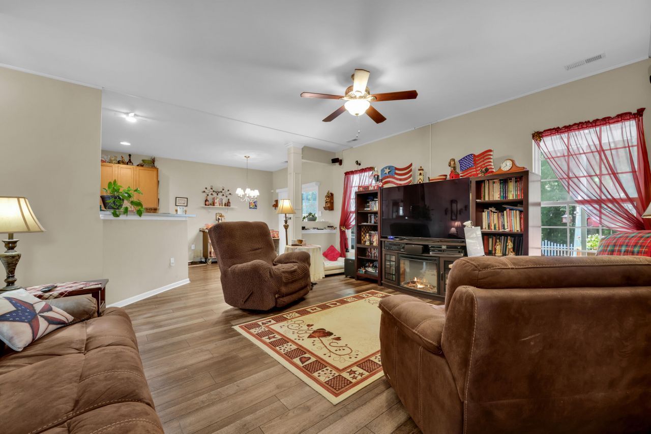 542 Brick Barn Lane Photo 9