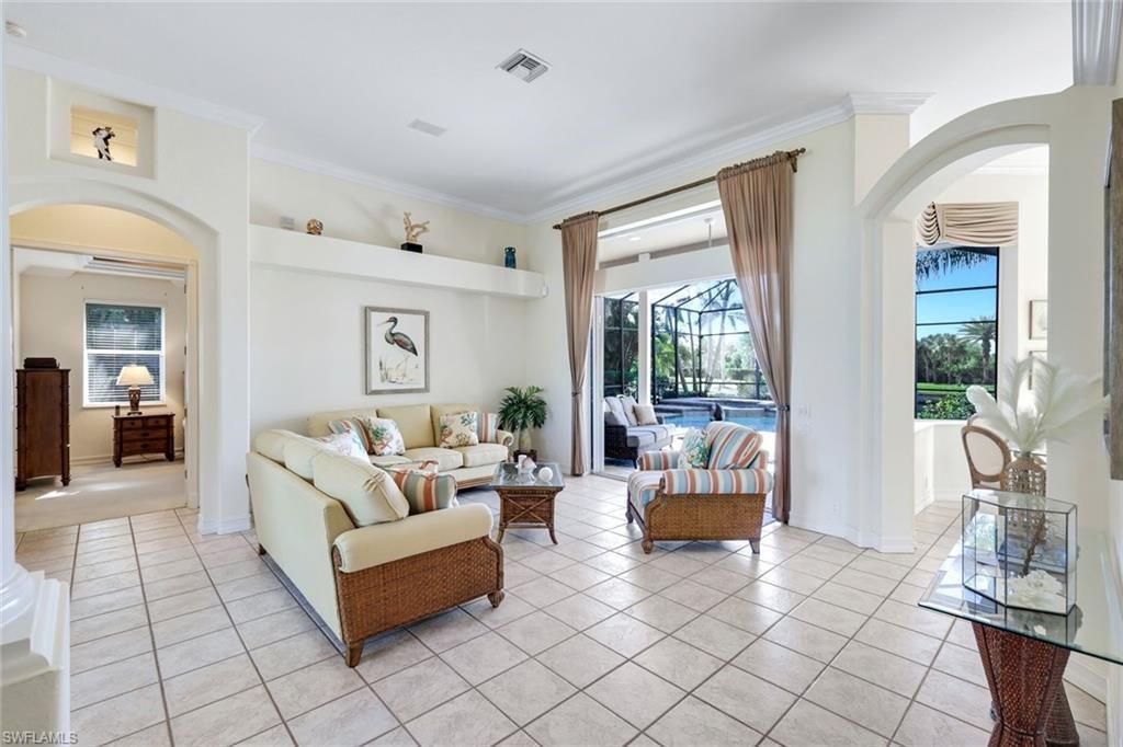 2022 El Dorado Pkwy W, Cape Coral, FL 33914 Photo