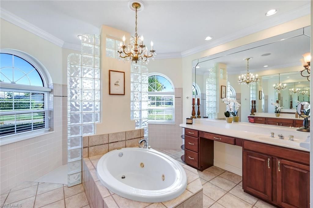 2022 El Dorado Pkwy W, Cape Coral, FL 33914 Photo