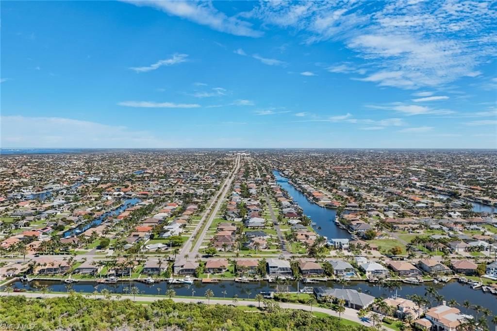 2022 El Dorado Pkwy W, Cape Coral, FL 33914 Photo