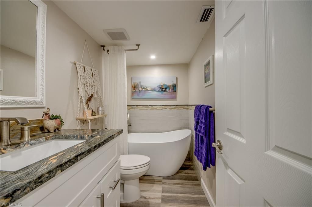 15350 Moonraker Ct , Unit 303, North Fort Myers, FL 33917 Photo