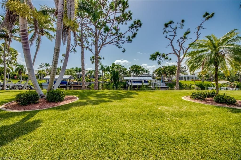 15350 Moonraker Ct , Unit 303, North Fort Myers, FL 33917 Photo