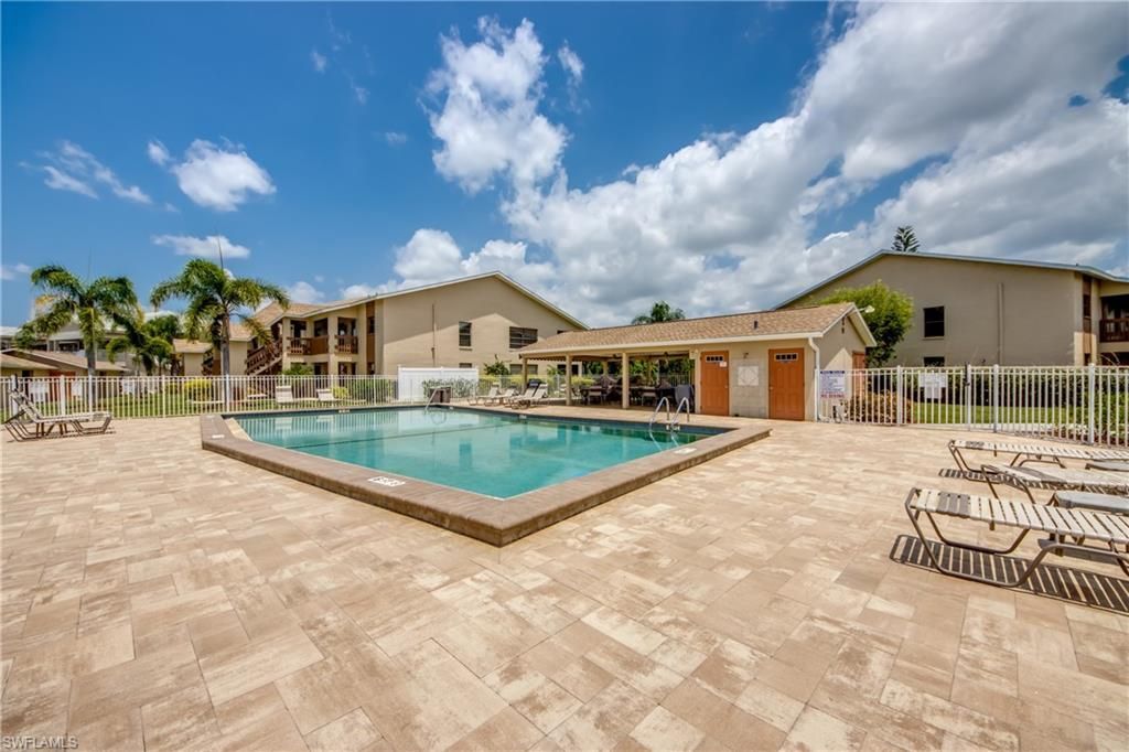 15350 Moonraker Ct , Unit 303, North Fort Myers, FL 33917 Photo